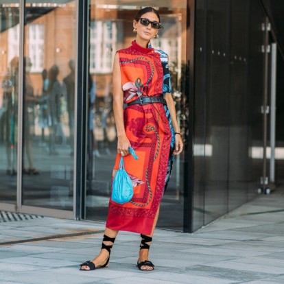 Last minute trends: Τα σανδάλια-έκπληξη που δεν μπορούν να αποχωριστούν οι Instagramers 