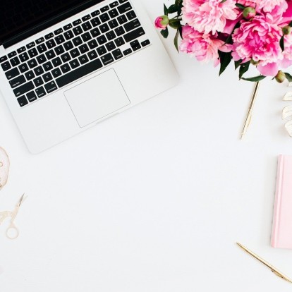 7 μικρές αλλαγές που θα κάνουν την καθημερινότητά σας στο γραφείο πιο βιώσιμη 