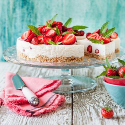 Desserts lovers: Φτιάξτε τα πιο λαχταριστά καλοκαιρινά γλυκά ακολουθώντας 3 πανεύκολες συνταγές