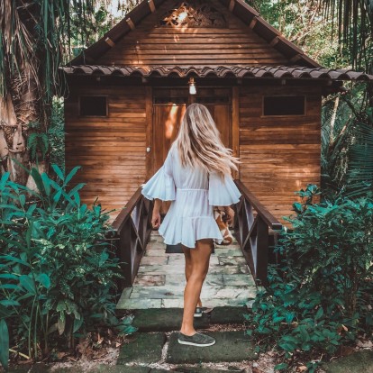 Τα πιο εύκολα sustainable swaps που θα κάνουν τις φετινές σας διακοπές περισσότερο eco-friendly 