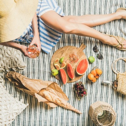 4 δροσιστικά wine beverages σε mini bottles που ανυπομονούμε να δοκιμάσουμε φέτος το καλοκαίρι 