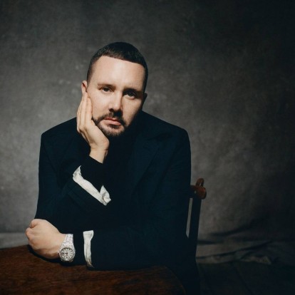 O Kim Jones αναλαμβάνει τη θέση του Karl Lagerfeld στον οίκο Fendi 