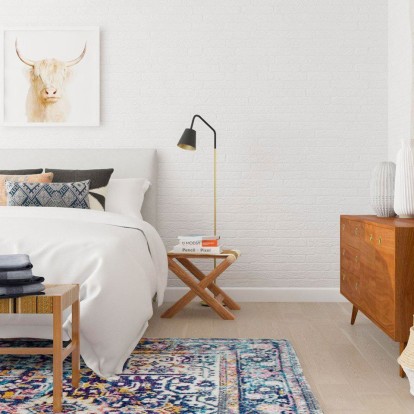 Interior Design Hacks: Οι εναλλακτικές προτάσεις διακόσμησης για εσάς που δεν έχετε κομοδίνο