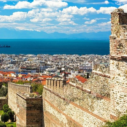 Οι πιο γραφικές γειτονιές της Θεσσαλονίκης για να απολαύσετε μια βόλτα με την παρέα σας