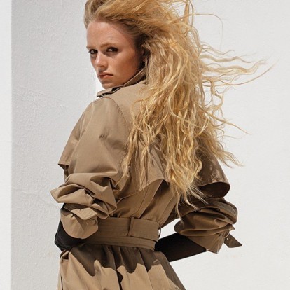 Modern Muse: Μια ματιά στις πιο hot τάσεις της νέας φθινοπωρινής σεζόν που εξυμνούν τον γυναικείο δυναμισμό 