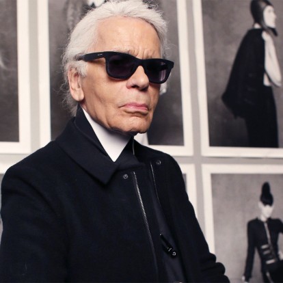 Karl Lagerfeld Exposed:  Κυκλοφορεί η βιογραφία που αποκαλύπτει κάθε καλά κρυμμένο μυστικό του παρελθόντος του