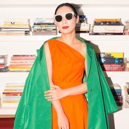 Oι ερωτήσεις που πρέπει να θέσετε στον εαυτό σας τώρα που αναδιοργανώνετε την ντουλάπα σας