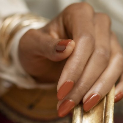 6 nail designs που είδαμε στο Instagram και θα θέλετε να δοκιμάσετε asap