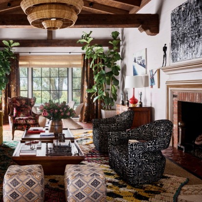 Μια ματιά στο εσωτερικό της ειδυλλιακής ισπανικής hacienda του Rainn Wilson