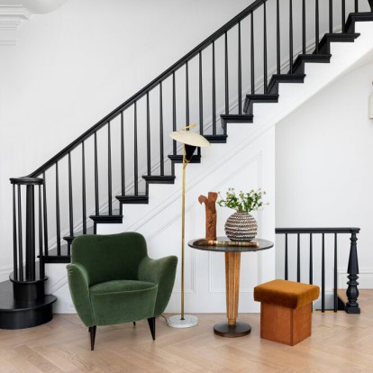 Η Athena Calderone, γνωστή ως Εyeswoon δίνει τη δική της design ματιά στο οικογενειακό της σπίτι στο Brooklyn 