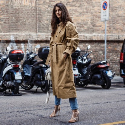 Oι πιο high fashion καμπαρντίνες για να μαγνητίσετε τα βλέμματα αυτήν την εποχή