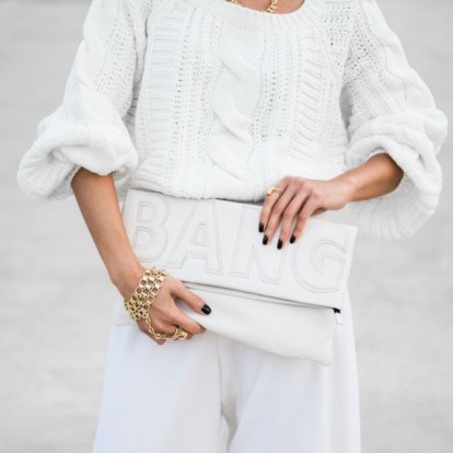 14 λευκά πλεκτά πουλόβερ για all day fashionable εμφανίσεις 