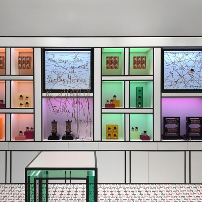 Το παιχνιδιάρικο Twilly d’Hermès pop up store στη Ρώμη 