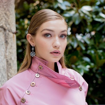 Πείτε αντίο στα baby hairs με 3 κινήσεις 