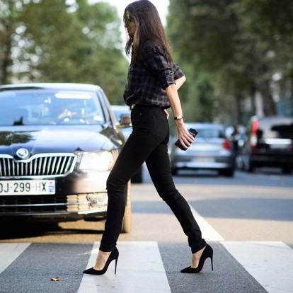 Διατηρήστε το χρώμα στα μαύρα σας jeans για περισσότερο καιρό