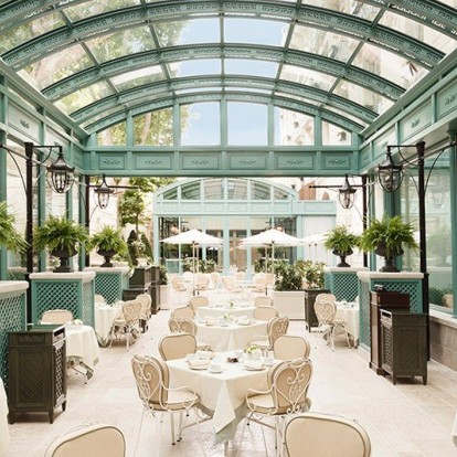 H απίθανη αναβίωση του ιστορικού ξενοδοχείου Ritz Paris 