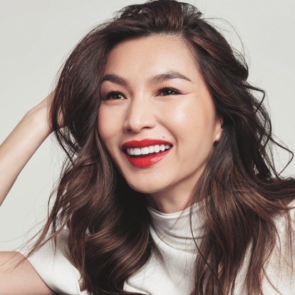Gemma Chan: Η ακτιβίστρια ηθοποιός που ακολούθησε το όνειρό της αποτελεί τη νέα μας έμπνευση