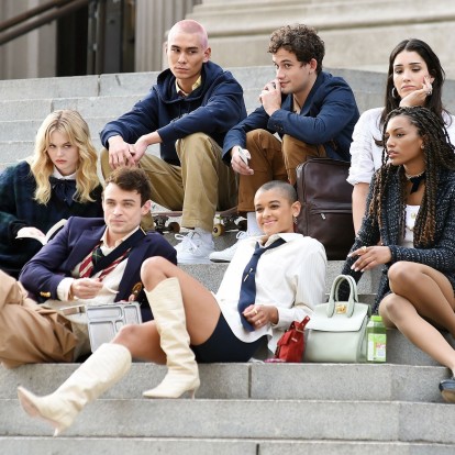 Gossip Girl & Emily in Paris: Όλα όσα γνωρίζουμε για τα reboots των αγαπημένων μας σειρών που επιστρέφουν
