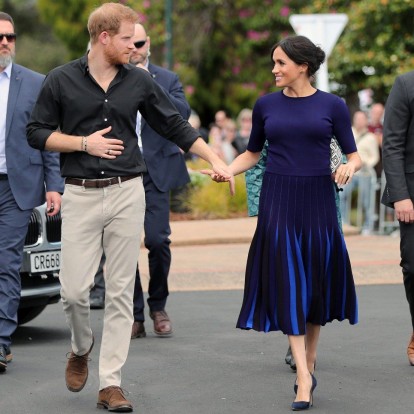 Fashion Icon: 6+1 βασιλικοί κανόνες που «έσπασε» η Meghan Markle με τις εμφανίσεις της 