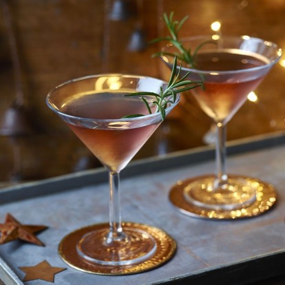 Party O'clock: 4+1 μεθυστικά cocktails για να υποδεχθείτε το 2021