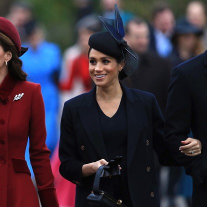 Royal Style: Μια ματιά στις πιο iconic Χριστουγεννιάτικες εμφανίσεις της βασιλικής οικογένειας