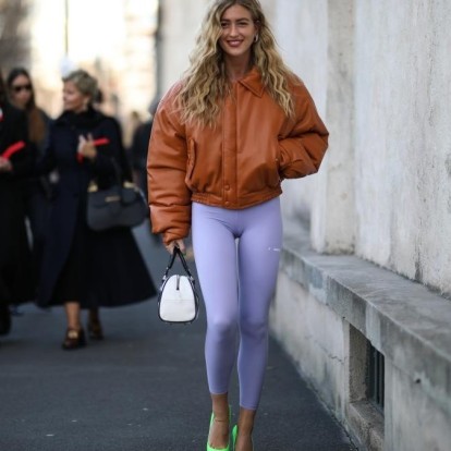 Αγαπάτε το loungewear style; Αυτά τα κολάν θα σας βοηθήσουν να το απογειώσετε 