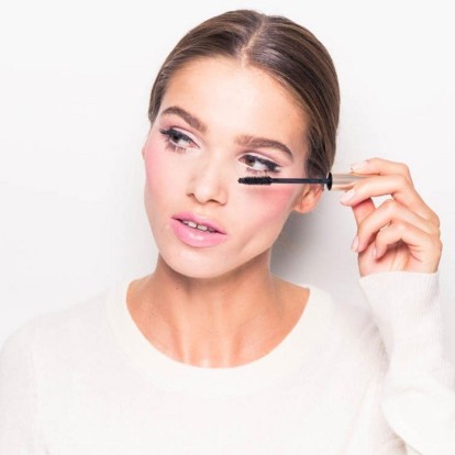 Με αυτές τις mascaras δε θα χρειάζεστε τίποτα άλλο για το μακιγιάζ σας