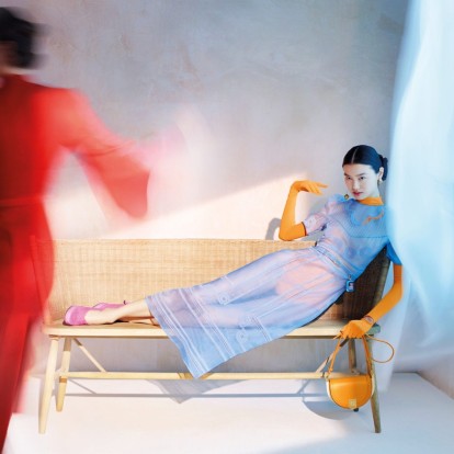 H νέα διαφημιστική καμπάνια του οίκου Fendi είναι ένα ταξίδι αισθησιασμού