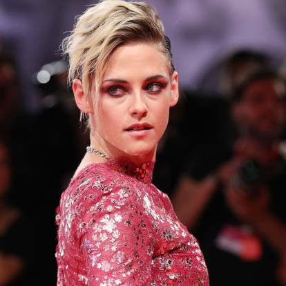 Δείτε την Kristen Stewart να μεταμορφώνεται σε πριγκίπισσα Diana στη νέα ταινία "Spencer"
