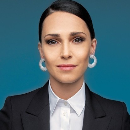 Μαίρη Μηνά: Η τηλεοπτική «Αγγελική» μας μιλάει για τα παιδικά της χρόνια, τον έρωτα και την απεριόριστη αγάπη της για το θέατρο