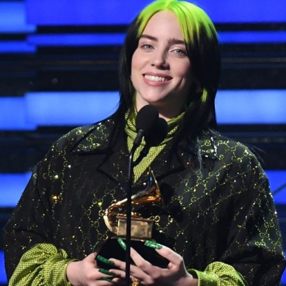 Billie Eilish: Η διάσημη τραγουδίστρια απαντά σε ερωτήσεις για την επαγγελματική & προσωπική της ζωή