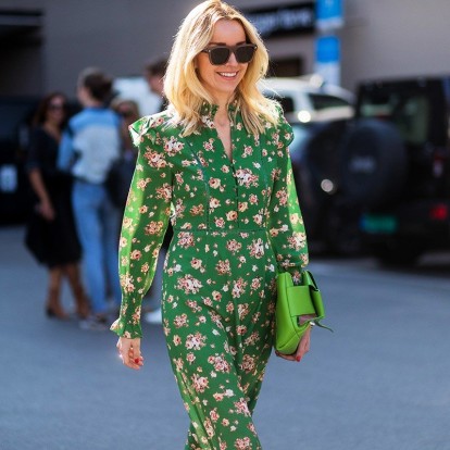 Τα floral items που μπορείτε να εντάξετε από τώρα στα σύνολά σας 