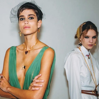 Back to natural: Τα χρώματα & τα hairstyles που θα κυριαρχήσουν στα μαλλιά το 2021