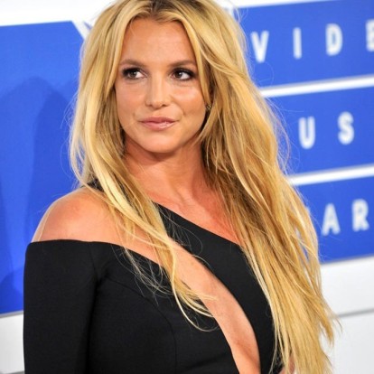 Το iconic "Gimme More" της Britney Spears κυκλοφορεί ξανά στην πιο updated εκδοχή του