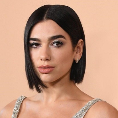 Dua Lipa: Όλα όσα δεν γνωρίζατε για τη δημοφιλή pop star 
