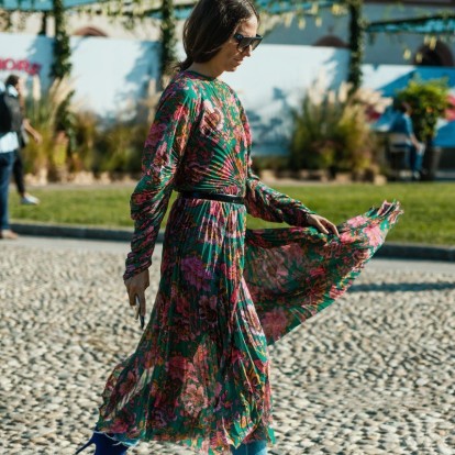 F for florals: 13+1 φορέματα για trendy ανοιξιάτικες εμφανίσεις