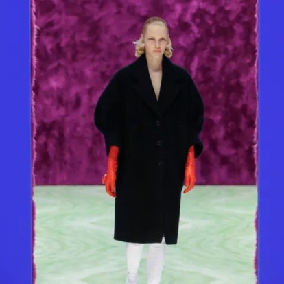 Milan Fashion Week: Τα έντονα χρώματα & οι όγκοι έχουν απογειώσει τις νέες Fall/Winter '21 συλλογές