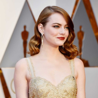 Tα πιο εντυπωσιακά red carpet looks των Oscars που ξεχώρισαν ανά τα χρόνια