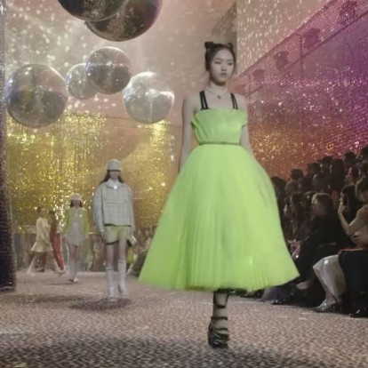 Dior: Η Maria Grazia Chiuri αποκαλύπτει την έμπνευσή της πίσω από την pre-fall '21 συλλογή του οίκου