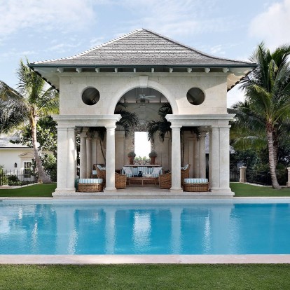 Ένα beach house στις Bahamas που ξεχωρίζει για την αίγλη & τη σαγήνη που αποπνέει