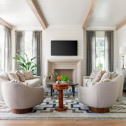 Ένα vacation house στη Νότια Carolina που αποτυπώνει το απαράμιλλο chicness μέσα από ουδέτερα χρώματα