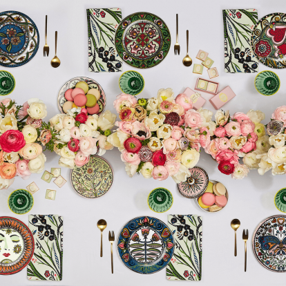 H La DoubleJ συνεργάζεται με τη Ladurée για μια νέα teapot συλλογή και το αποτέλεσμα είναι απλά μοναδικό