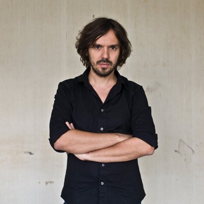 O σκηνοθέτης διεθνούς φήμης, Μιχάλης Κωνσταντάτος, μάς μιλάει για τη νέα του ταινία "All the Pretty Little Horses"