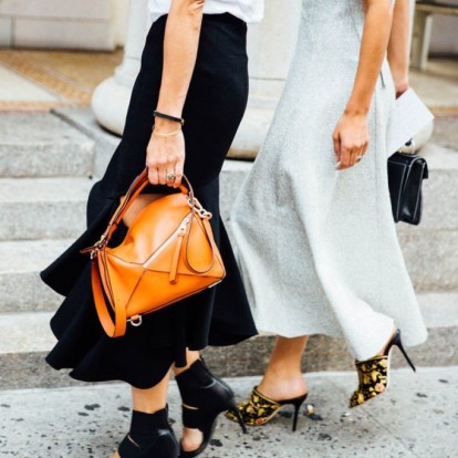 B for bags: Τα σχέδια στις τσάντες της άνοιξης που σας ταιριάζουν ανάλογα με το ζώδιο σας 
