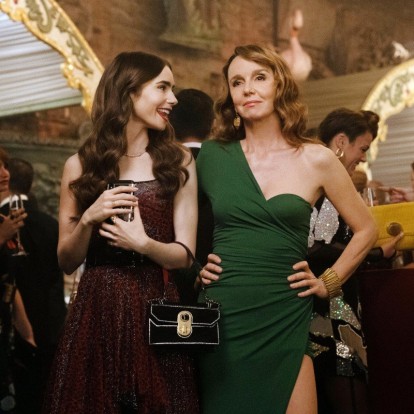 Sex and the City, Emily in Paris & The Bold Type: Όλες οι λεπτομέρειες για την επιστροφή των αγαπημένων μας σειρών 