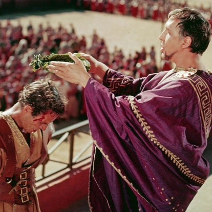 Πάσχα στο σπίτι: Οι 5 κορυφαίες κλασικές ταινίες για να μπείτε στο κλίμα των ημερών