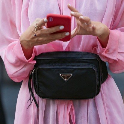 Αυτό είναι το colour trend που κυριαρχεί στα must-haves του καλοκαιριού 
