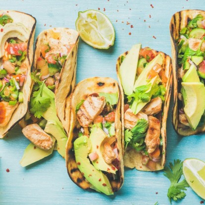 Avocado Lovers: Οι super delicious συνταγές με αβοκάντο που δε χρειάζονται μαγείρεμα
