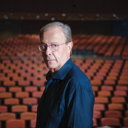 Μέγαρο Μουσικής Αθηνών: O Γιάννης Βακαρέλης μιλάει για τον νέο προγραμματισμό του