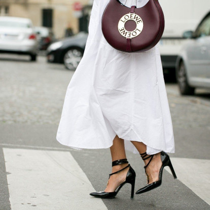 Tα summer shoes που θα κάνουν το απόλυτο matchy matchy με τα φορέματά σας